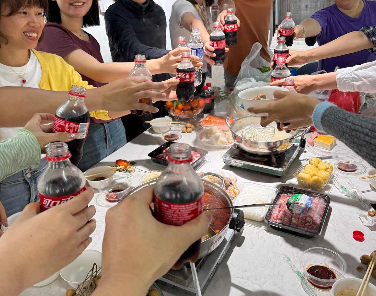 Enjoy lunch together Enjoy lunch together